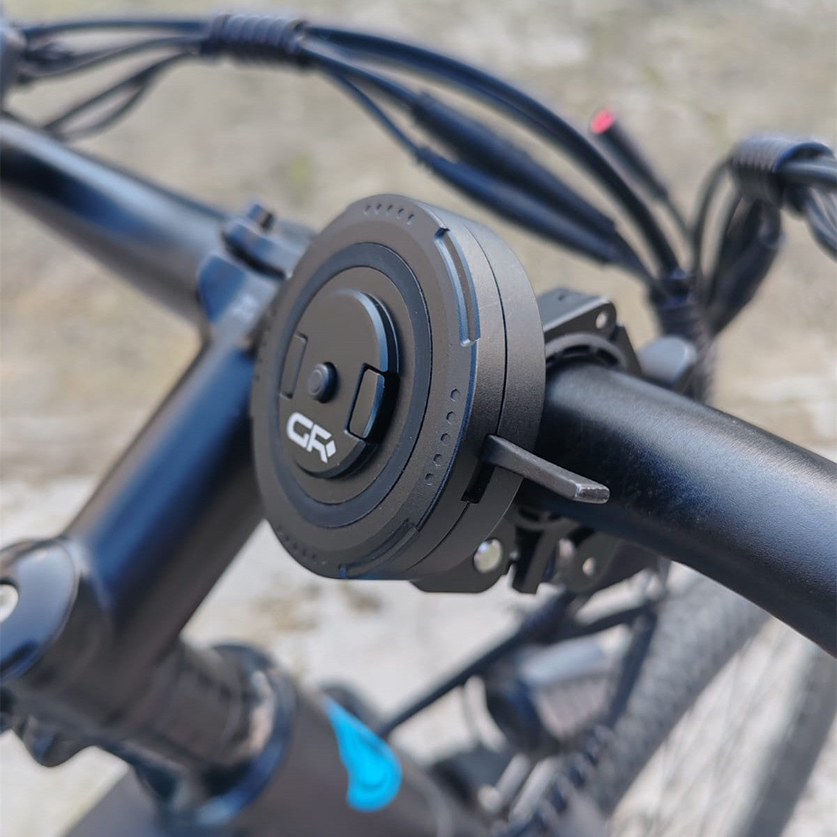 Do Magnetic Phone Mounts Work for Mountain Biking? A Real-World Review