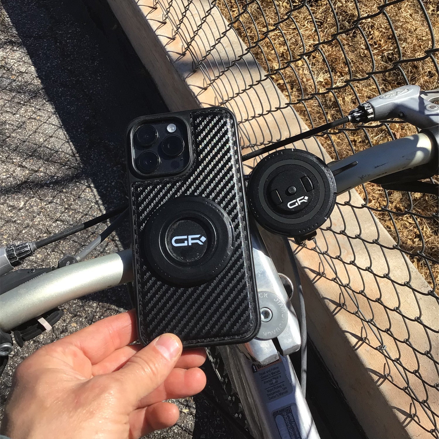 Stay Connected on Two Wheels: The Ultimate Bike Phone Mount Comparison
