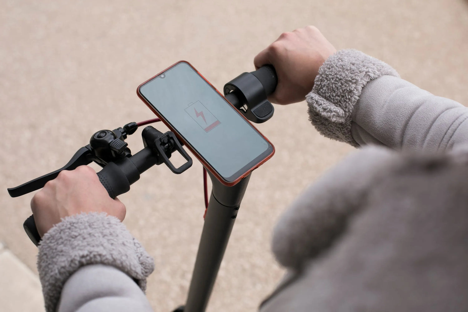 Why Every Cyclist Needs a Shockproof Phone Holder for a Bike Ride