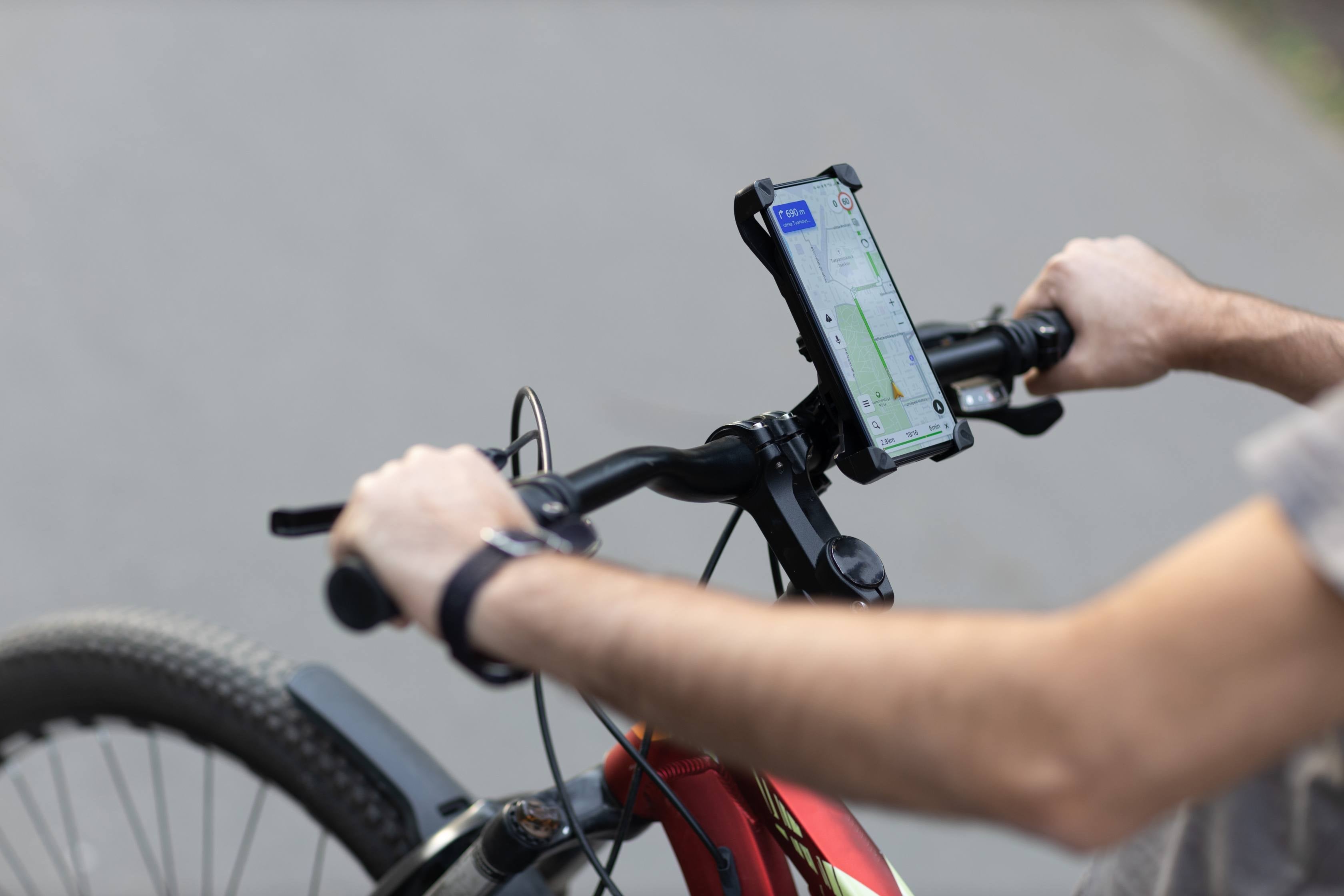 What Makes a Bicycle Handlebar Mount Adventure-Ready? Key Features of a Bicycle Handlebar Mount