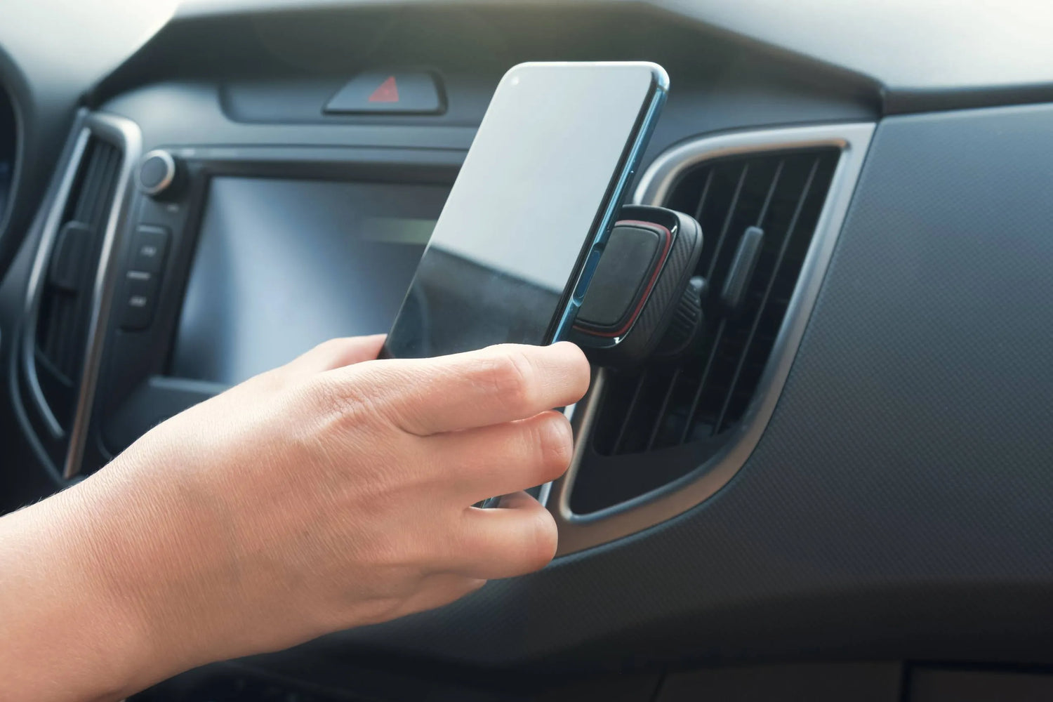 Magnetic vs. Clip Car Mounts Which Is Better for You